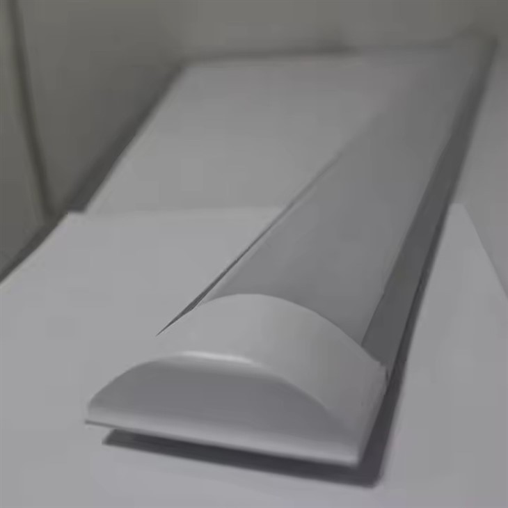 Led Batten Light 110-277V 20W 5900K