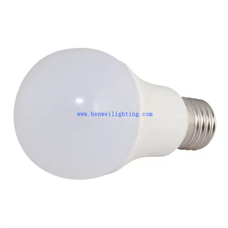Withe Energy-saving Bulb (1)